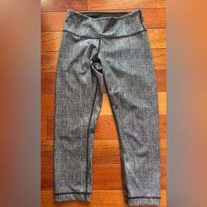 lululemon Wunder Under Crop – Luxtreme size 4